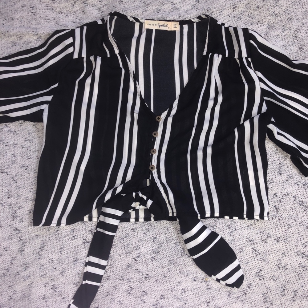 Women’s Striped button up crop top